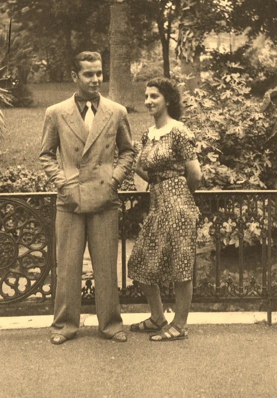 ©Simone Cazzani
 - en 1937 au Parc du  Château d'eau 